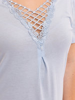 VIHIA s mriežkovanou čipkou