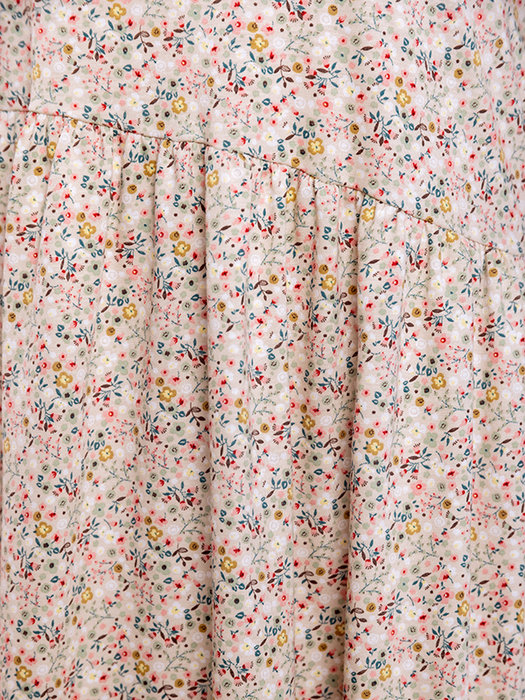 ZARKA s drobnými kvietkami