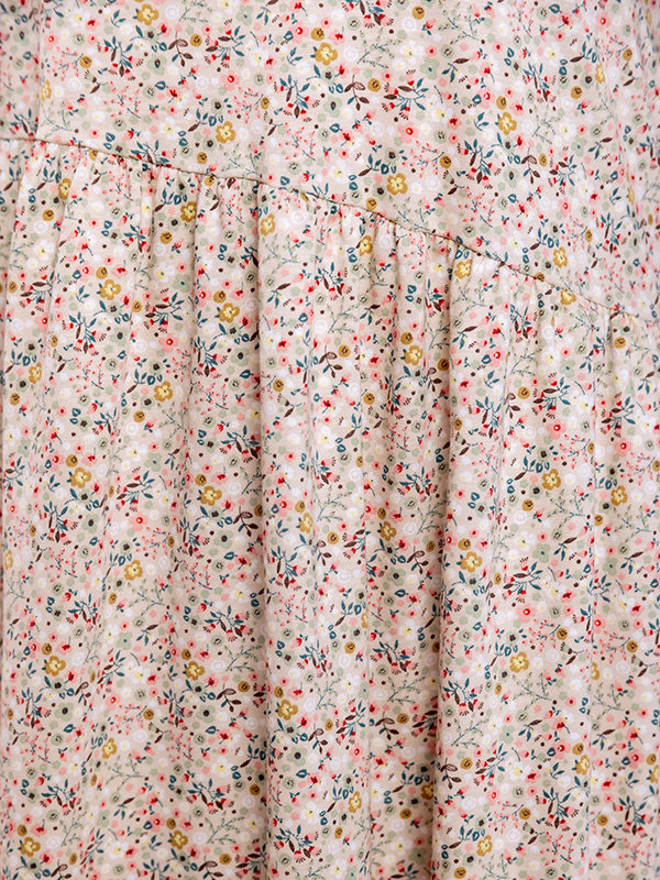 ZARKA s drobnými kvietkami