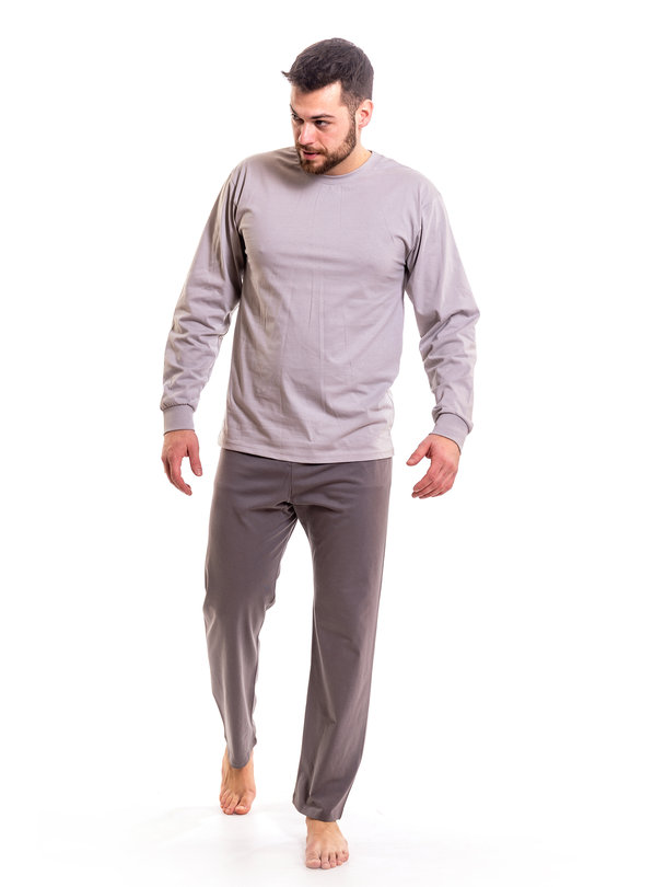 BASIC s rovnými nohavicami